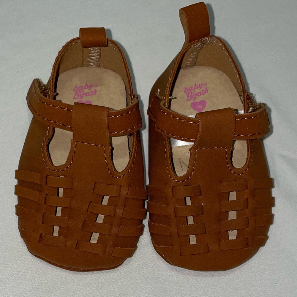 NWOT Baby B’gosh Newborn brown dress shoes